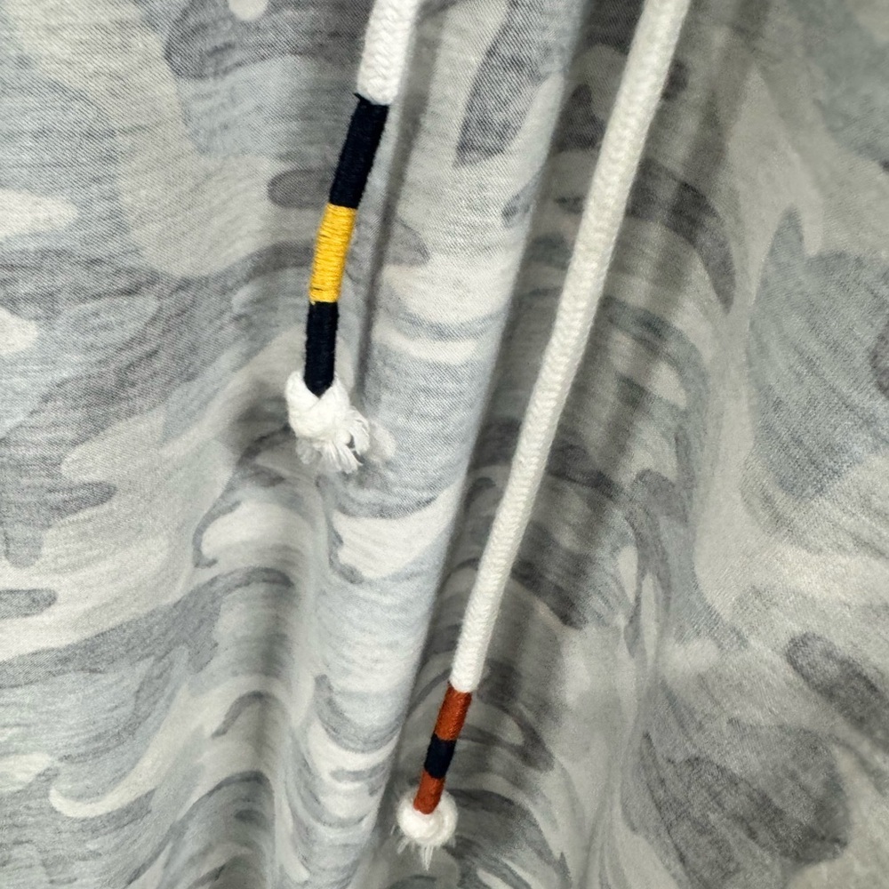 Hem & Thread Camo Pullover - Picture 3 of 4